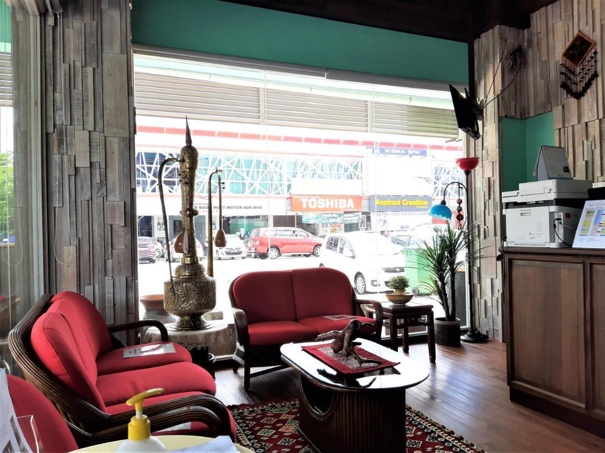 Blue Eyes Hotel Kepala Batas  Exterior photo