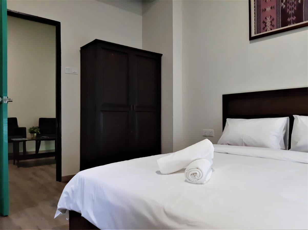 Blue Eyes Hotel Kepala Batas  Exterior photo