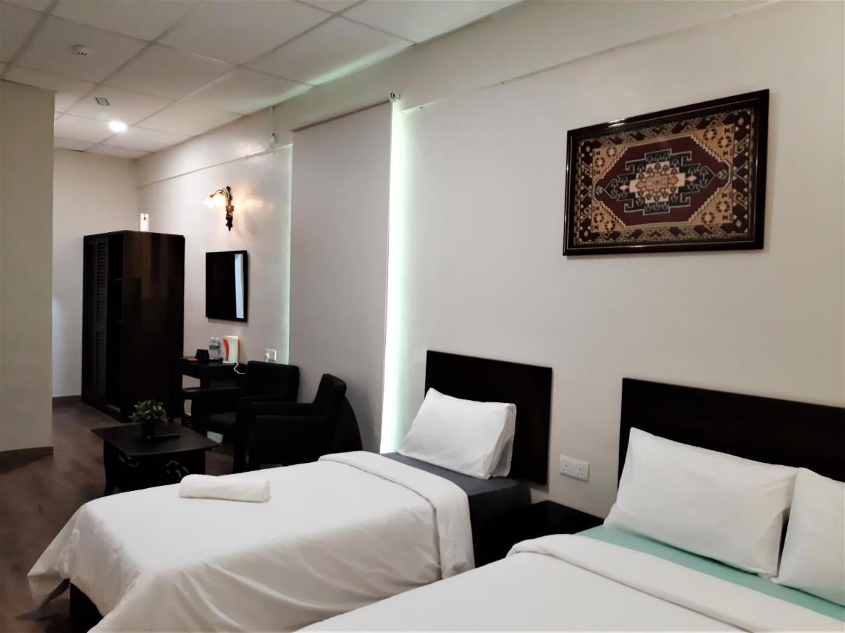 Blue Eyes Hotel Kepala Batas  Exterior photo
