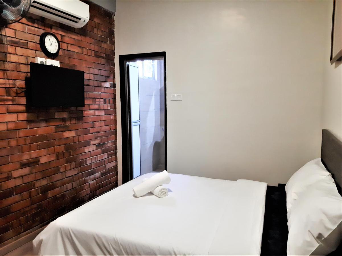 Blue Eyes Hotel Kepala Batas  Exterior photo